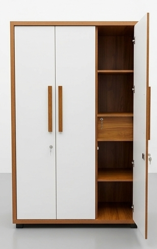 TRIPLE DOOR WARDROBE